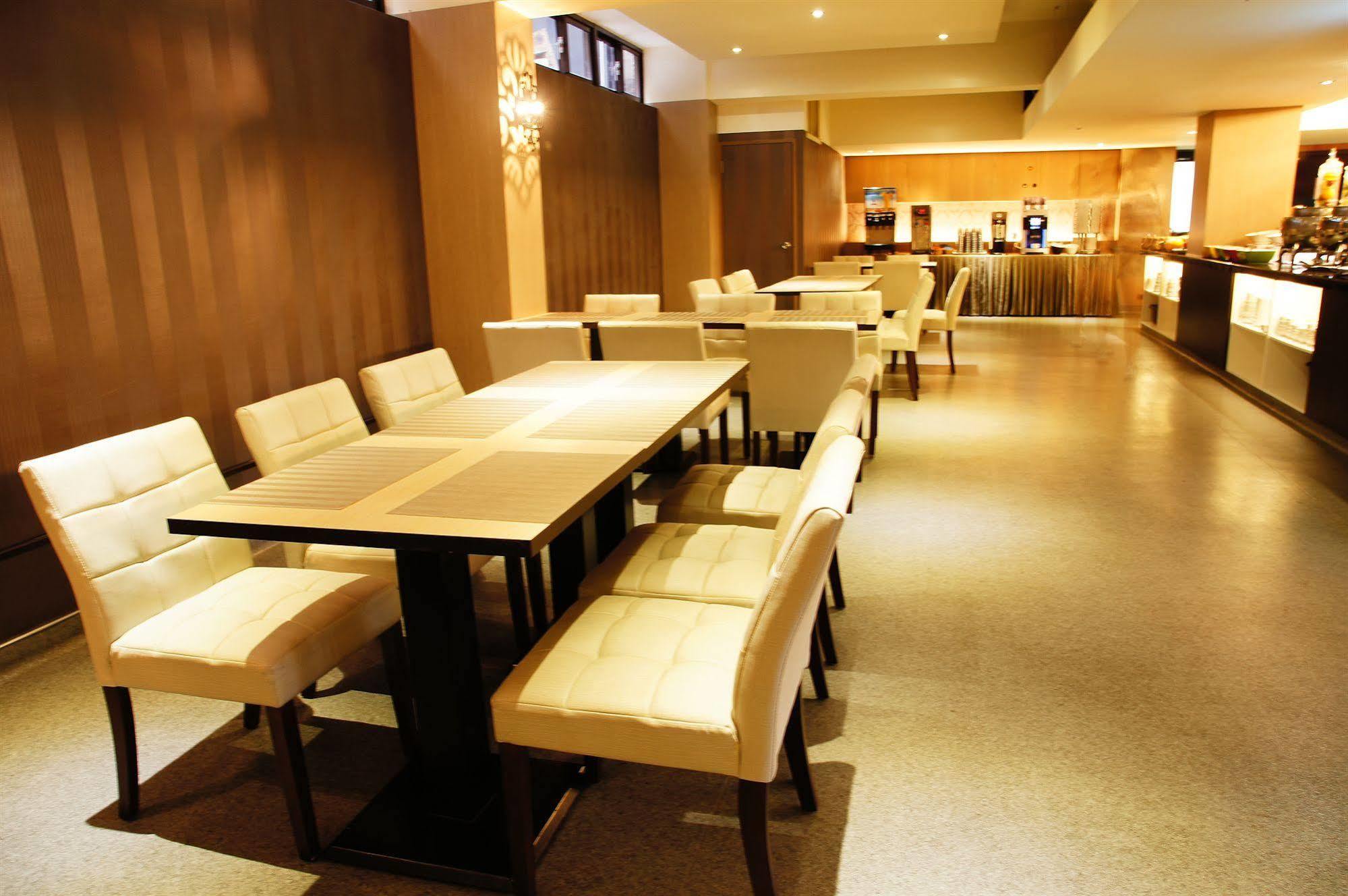 Talmud Hotel Taichung Exterior photo