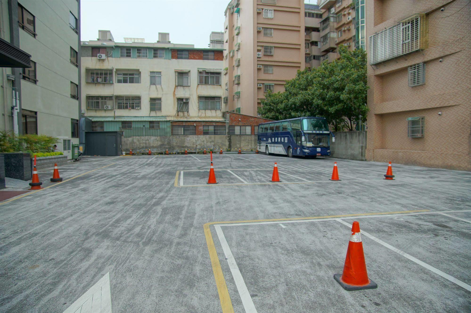 Talmud Hotel Taichung Exterior photo
